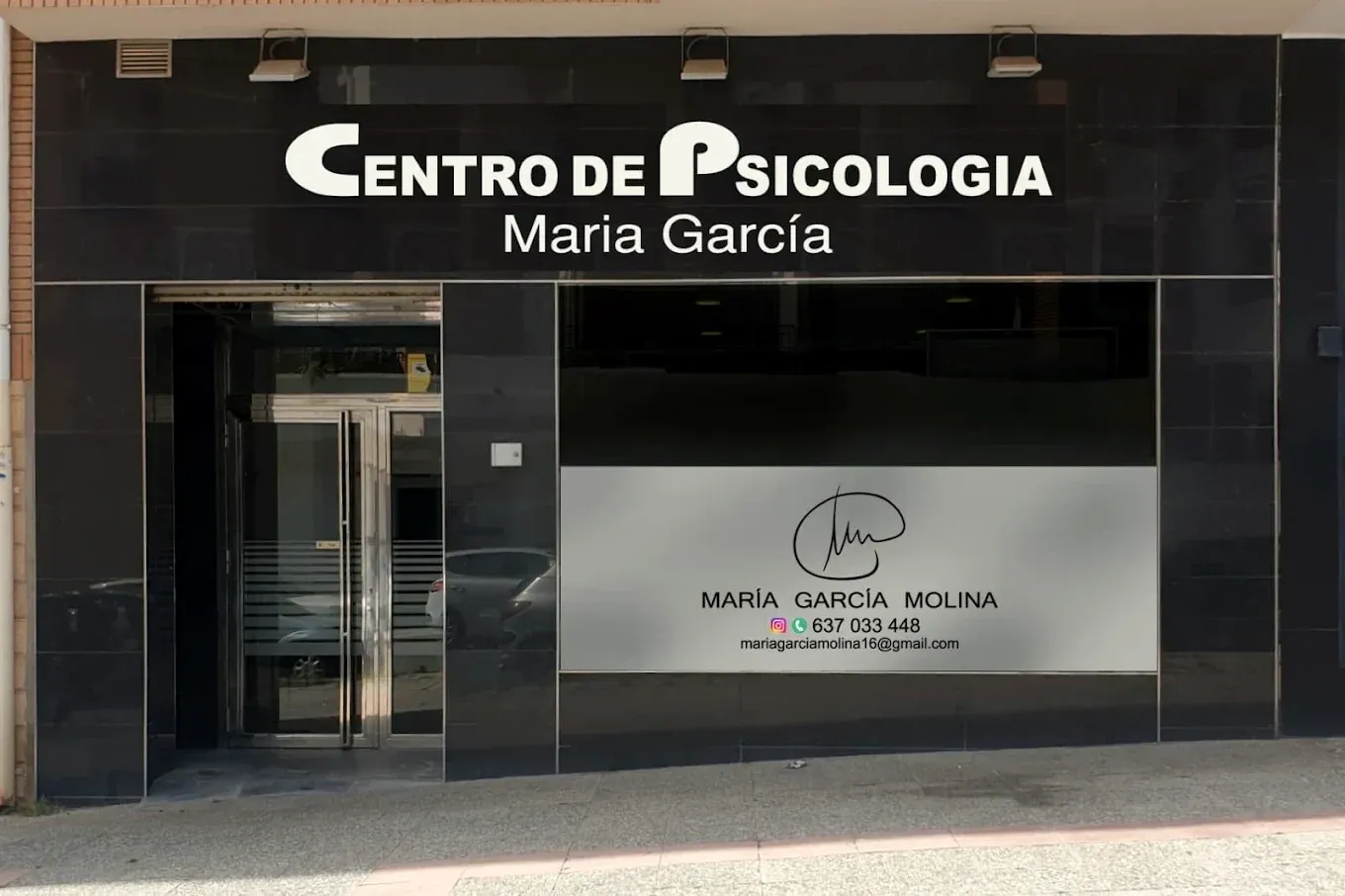 Una consulta privada para sentirte cómodo y atendido, a escasos minutos del centro urbano de Motril.